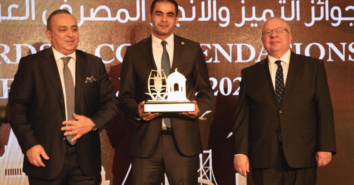 "أبوغزاله العالمية" تفوز بجائزة الاتحاد الدولي للمصارف العربية في "التميز في دعم التحول الرقمي في الوطن العربي"