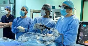 إجراء أولى عمليات لتداخل جراحي عبر تقنية ربط تلفزيوني بالبشير
