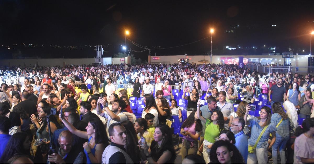 طوفان بشري في حفل جوزيف عطية وجهاد سركيس في "مهرجان الفحيص"