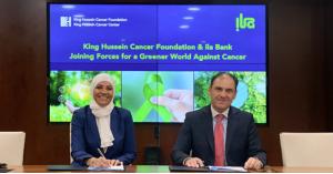 إلى" الأردن يوقع اتفاقية مع مؤسسة الحسين للسرطان ليكون الراعي الذهبي لمبادرة مع البيئة ضد السرطان