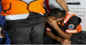 أكثر من 500 شهيد ومصاب في استهداف ساحة مستشفى في غزة