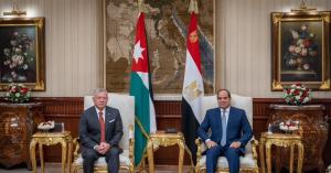 جلالة الملك عبدالله الثاني يهنئ الرئيس المصري عبدالفتاح السيسي