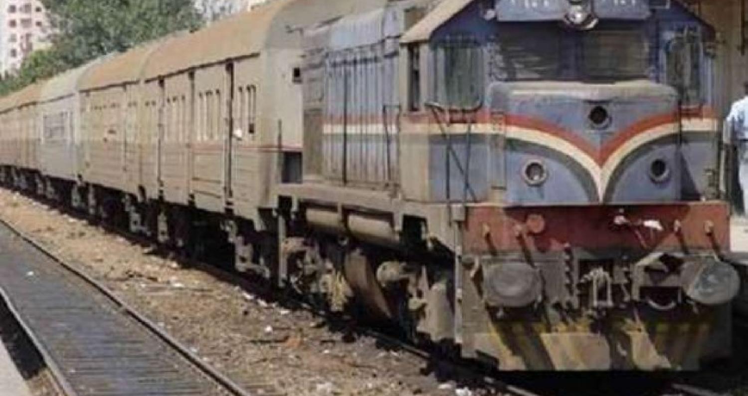 عشرات المصابين في خروج قطار عن مساره في مصر