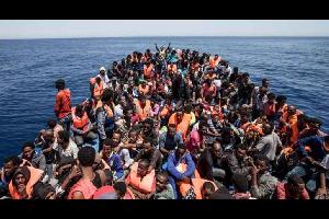 انقاذ نحو 600 مهاجر في النيجر بعد طردهم من الجزائر