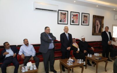مندوبا عن الملك وولي العهد…العيسوي يعزي عشيرة الحنيطي وآل السمكري
