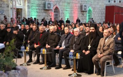وزارة السياحة والآثار تضيء شجرة الميلاد المجيد في كنيسة اللاتين- الحصن في إربد