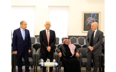 مندوبا عن الملك وولي العهد.. العيسوي يعزي عشيرة النسور