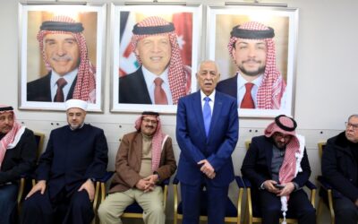 مندوبا عن الملك وولي العهد.. العيسوي يعزي عشيرة أبو رمان