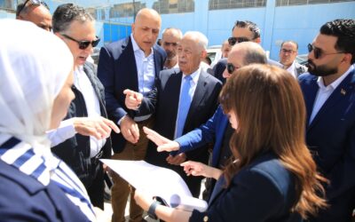 العيسوي يتفقد مشاريع تنموية في محافظة الزرقاء ضمن المبادرة الملكية لإعادة تأهيل وتطوير منطقتي تلال الفوسفات ووادي العش