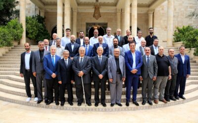 العيسوي يلتقي وفدا من نادي شباب الحسين