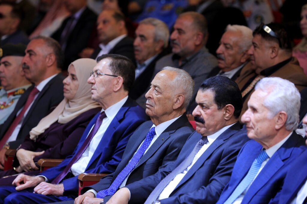 40b58800-d78d-40f6-abe9-3788929b0c0e