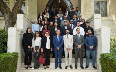 العيسوي يلتقي متقاعدين عسكريين ووفدًا قانونيًا
