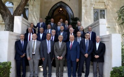 رئيس الديوان الملكي يلتقي وفدا من أبناء أهالي الرملة