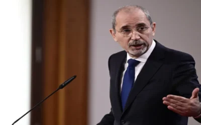 الصفدي يؤكد وقوف الأردن إلى جانب قطر في كل ما تتخذه من خطوات لحماية أمنها