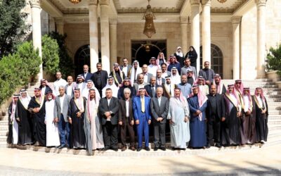 خلال لقائه وفدا من عشائر بئر السبع وممثلين عن جمعية الرواد للفنون التشكيلي