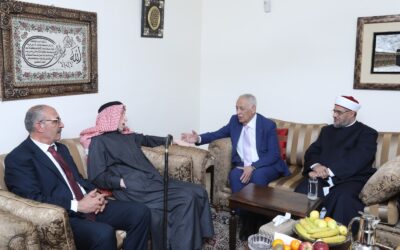 العيسوي ينقل تمنيات الملك وولي العهد للوزيرين العكور وأبو عين بتمام الصحة