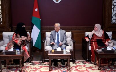 رئيس الديوان الملكي الهاشمي يلتقي وفدا من جمعية أغصان العطاء الخيرية