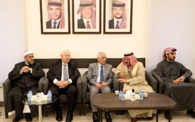 مندوبا عن الملك وولي العهد.. العيسوي يعزي آل السعدون