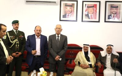 مندوبا عن الملك وولي العهد.. العيسوي يقدم واجب إلى الحنيطي وأبو مهنا والزيود