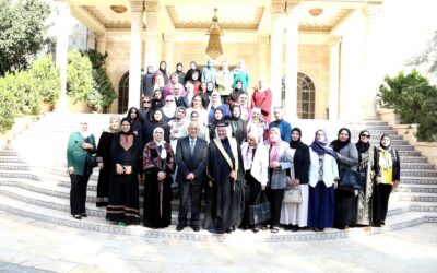 العيسوي يلتقي فعاليات نسائية