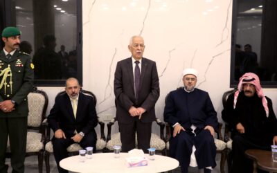 مندوبا عن الملك وولي العهد. العيسوي يعزي الدويكات والمناصير/ عباد