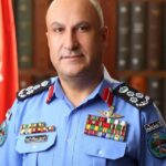 مؤمن الشبول يهنئ محمود الزيود بمناسبة ترفيعه إلى رتبة عميد