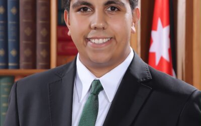 عمر القطاطشة مبارك التخرج