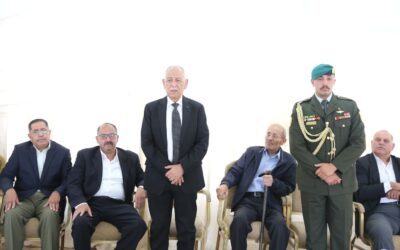 مندوبا عن الملك وولي العهد.. العيسوي يعزي عشيرتي قعوار والريالات