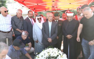 مندوبا عن الملك وولي العهد.. العيسوي يشارك بتشييع جثمان قائد فريق المظليين بالقوات الخاصة الرائد المتقاعد جنكات
