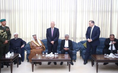 مندوبا عن الملك وولي العهد.. العيسوي يعزي بوفاة الإعلامي سلطان الحطاب