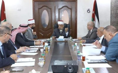 صندوق الزكاة يقر سداد ديون 117 غارمة وترميم 13 منزلا لأسر محتاجة