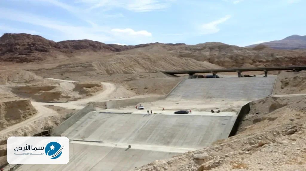 قبل الأمطار.. الحكومة ترفع جاهزية طرق وجسور الجنوب