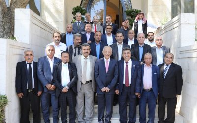 رئيس الديوان الملكي يلتقي وفدا من أبناء عشيرة المحاسيس بجرش