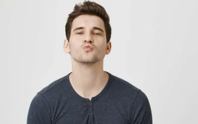 الحبس 6 أشهر لرجل غمز لسيدة وحرّك شفتيه أمامها